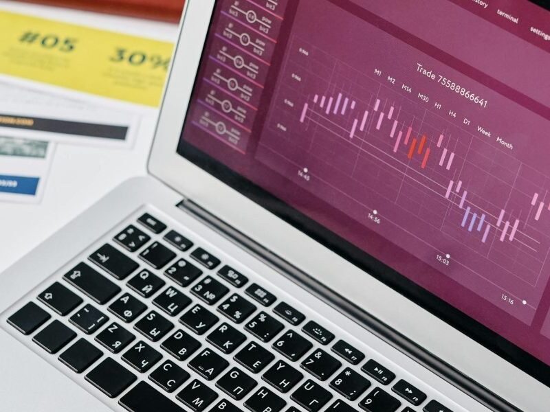 This article shows commission-based sales professionals how to turn messy spreadsheets into actionable insights using Excel—starting with clean, structured data...