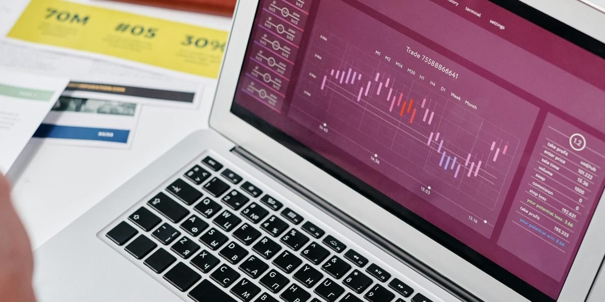 This article shows commission-based sales professionals how to turn messy spreadsheets into actionable insights using Excel—starting with clean, structured data...